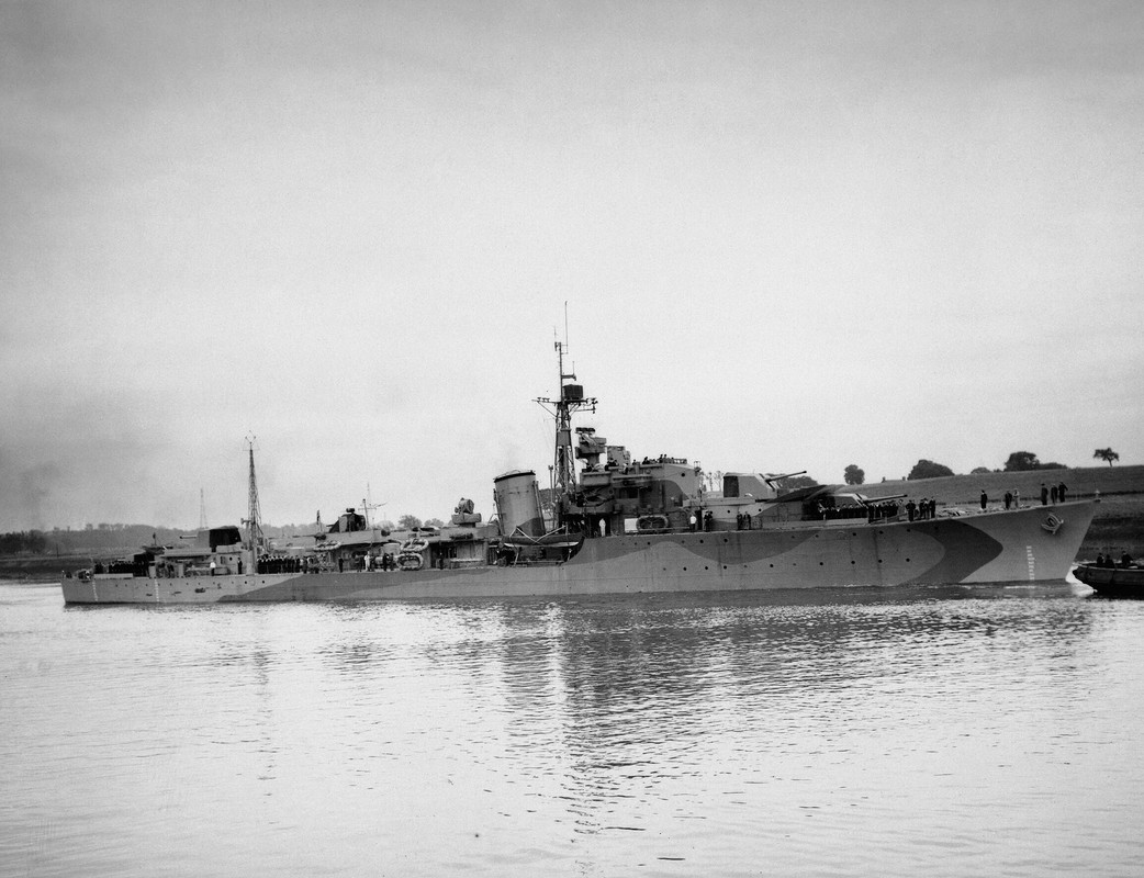 https://i.postimg.cc/d3S81GhR/Hardy-R-08-1943-1.jpg