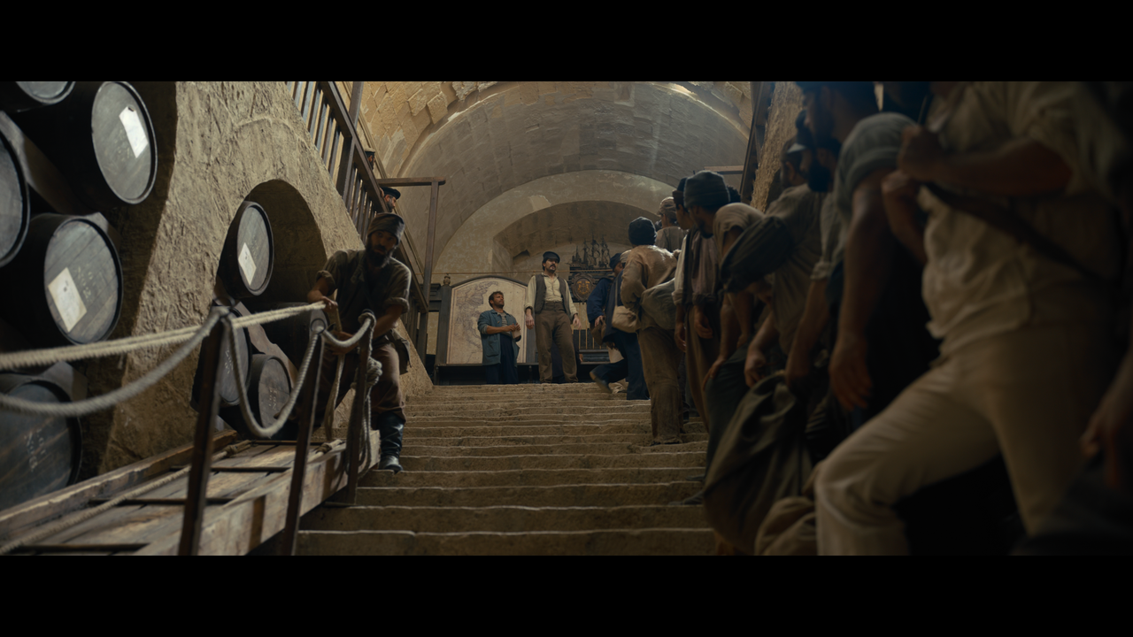 mpv-shot_The.Last.Voyage.of.the.Demeter.2023.2160p.UHD.BDREMUX.HDR.DV.HEVC-Нечипорук_00_06_18_0002