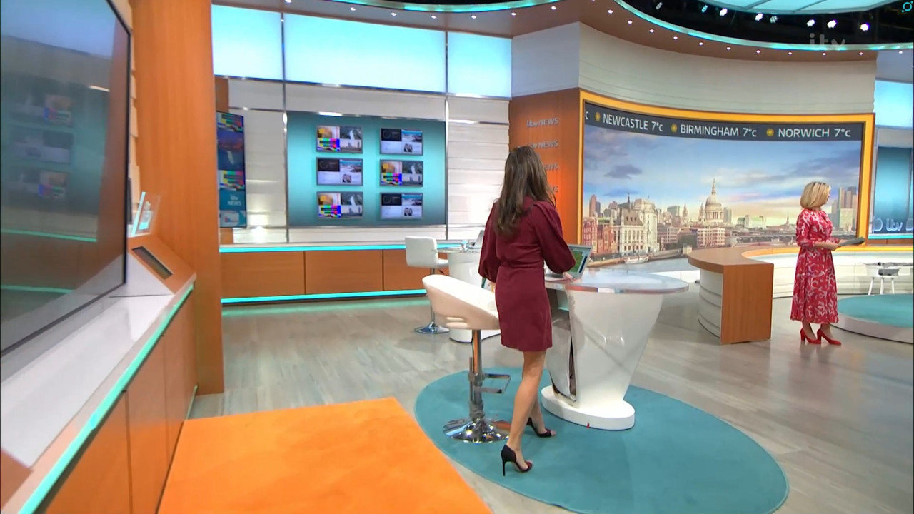 11.26 - 06.00.00 - Good Morning Britain. Morning magazine featuring a....ts_snapshot_02.51.487