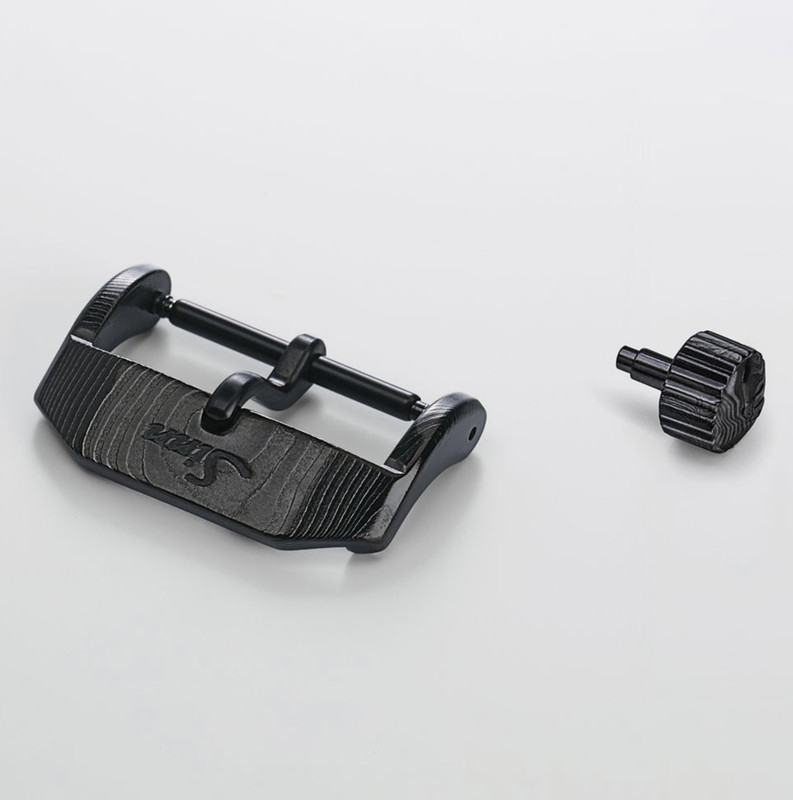 46323393-7F52-413A-9504-73A4BE554A2D