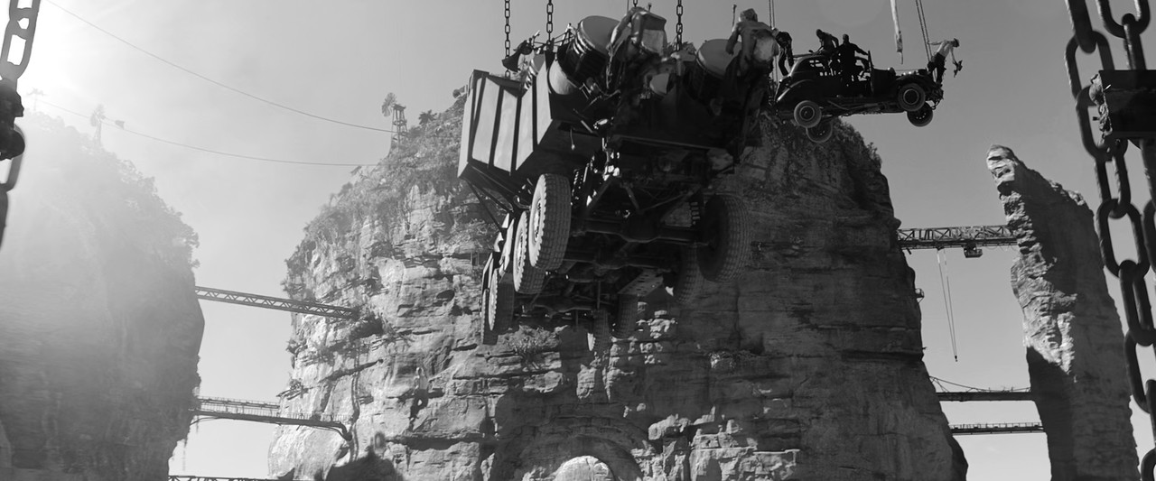 Mad Max - Fury Road 2015 Black and Chrome (1080p x265 10bit Tigo