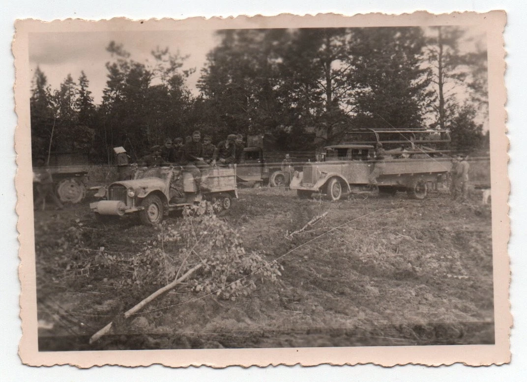 2 WK Foto Beute KFZ Halbkette Unic TU 1 Vormarsch I R 23 ( 11 I D )