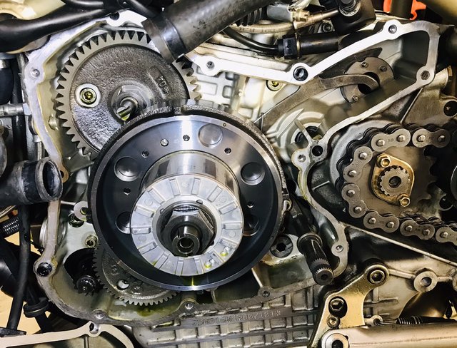 E372D694-B0A7-479B-AA05-D07DCEB53968