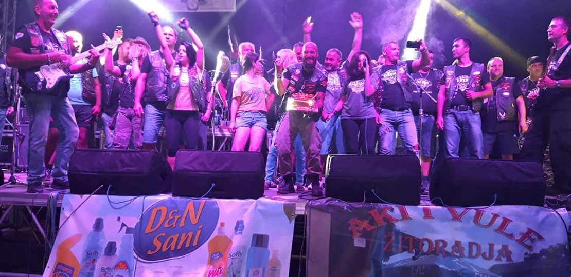 40637439_10215279027941982_4368700734737219584_o