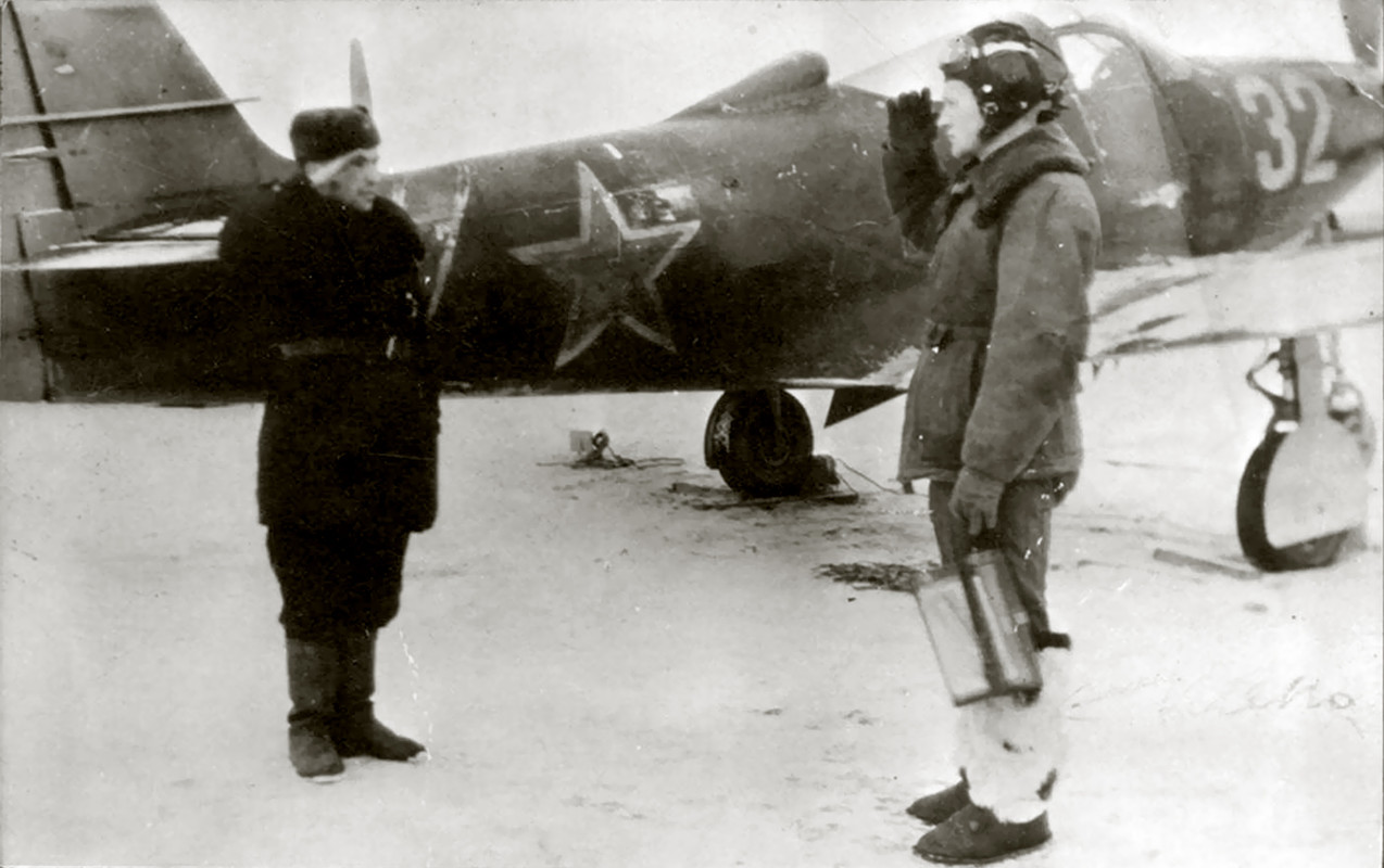 Bell-P-39-Airacobra-20GvIAP-258IAD-32-Vladimir-Ilyich-Savinov-on-Karelian-Front-1944-01