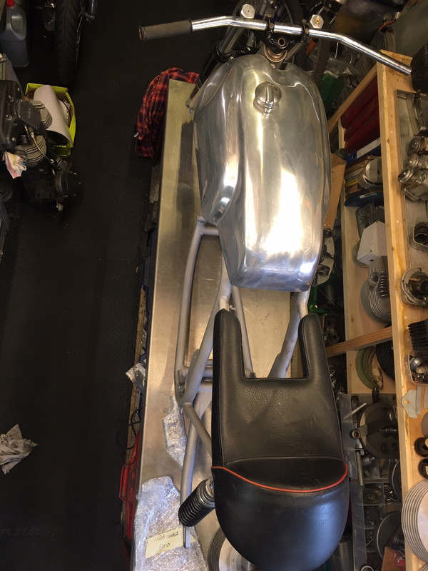 18B7E7E4-2A95-4373-A109-E22E30545977