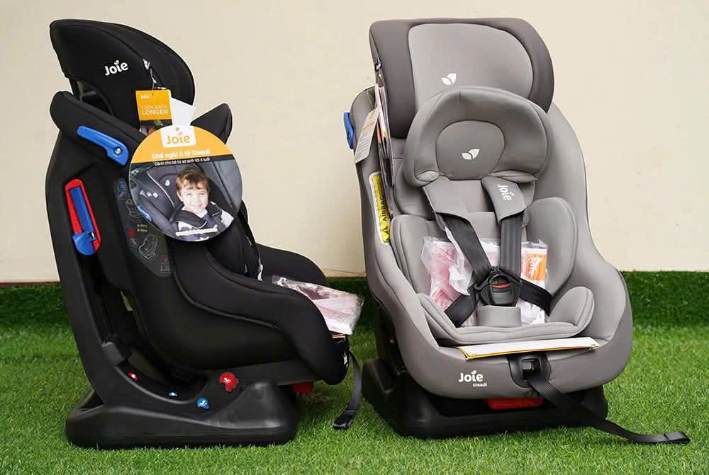 Ghế an toàn cho trẻ em trên xe