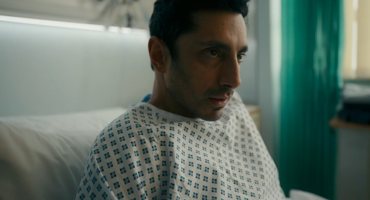 Bait 2026 WebRip Season 1 [Hindi + English] 480p 720p ESub Screenshot