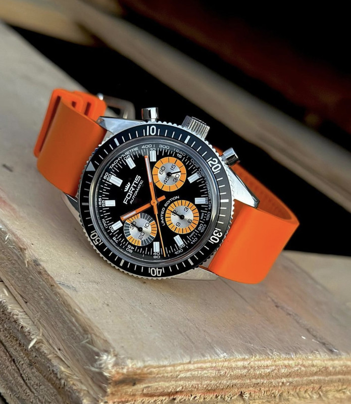 4B33FAA9-A6B8-4D57-9CB1-4C9B6B5336CE