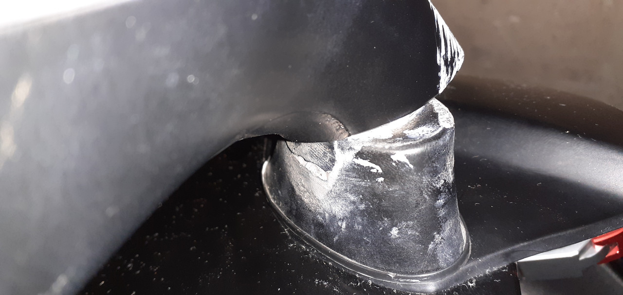 64C3D2C2-51AD-458B-802E-71651A07F9E1