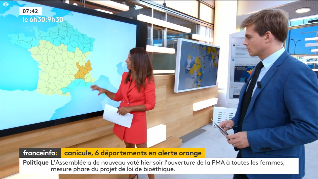 07.30 - 05.29.00 - 9h30. Entre JT, chroniques, invités et revues de p....ts_snapshot_01.20.01.291