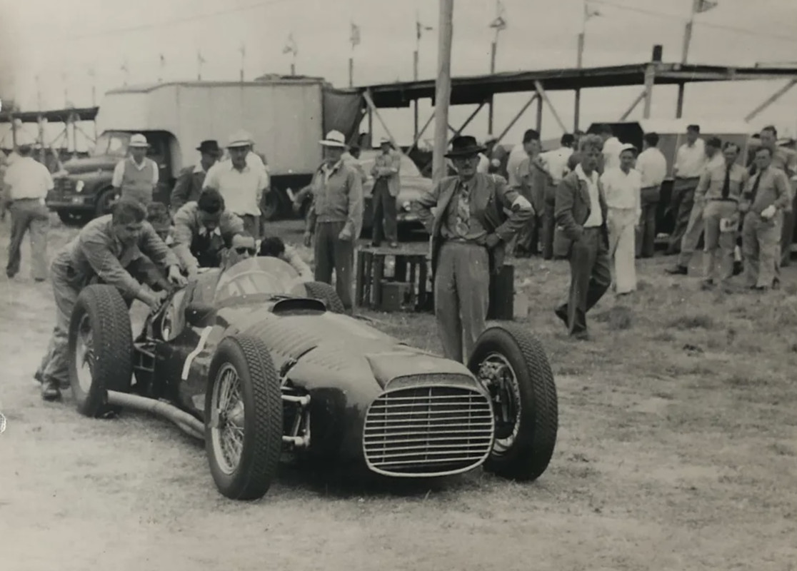 A02B8EA2-7E8C-454A-BF9E-CA44EA88A806