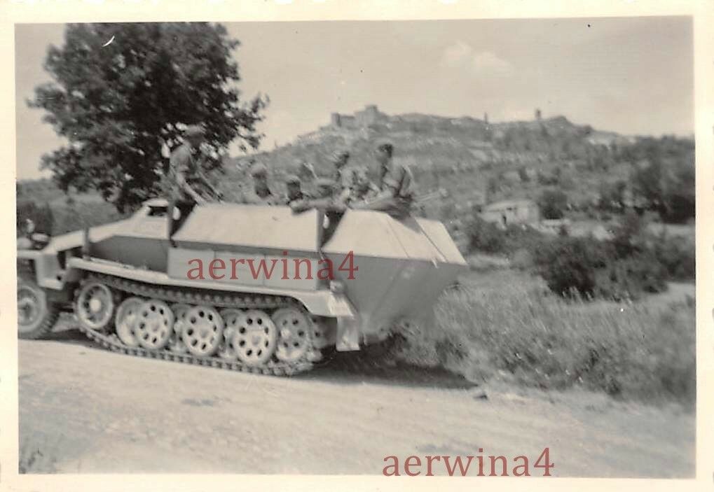 Deutsche Schützenpanzerwagen Sd. Kfz.251