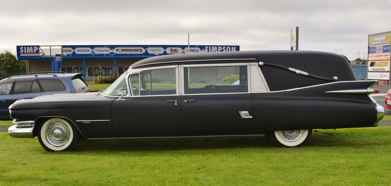 1959_Cadillac_Hearse_(14647940364)