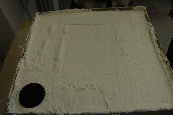 Origin-of-volcanic-caldera-via-analogue-model.gif