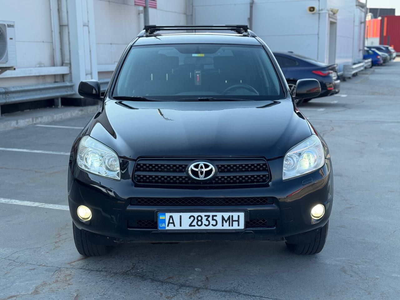 Toyota RAV4 — фото 2