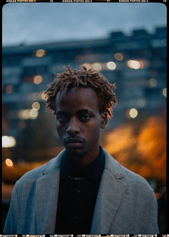 2BF22F93-E427-42B9-823A-7C03D4B850A3