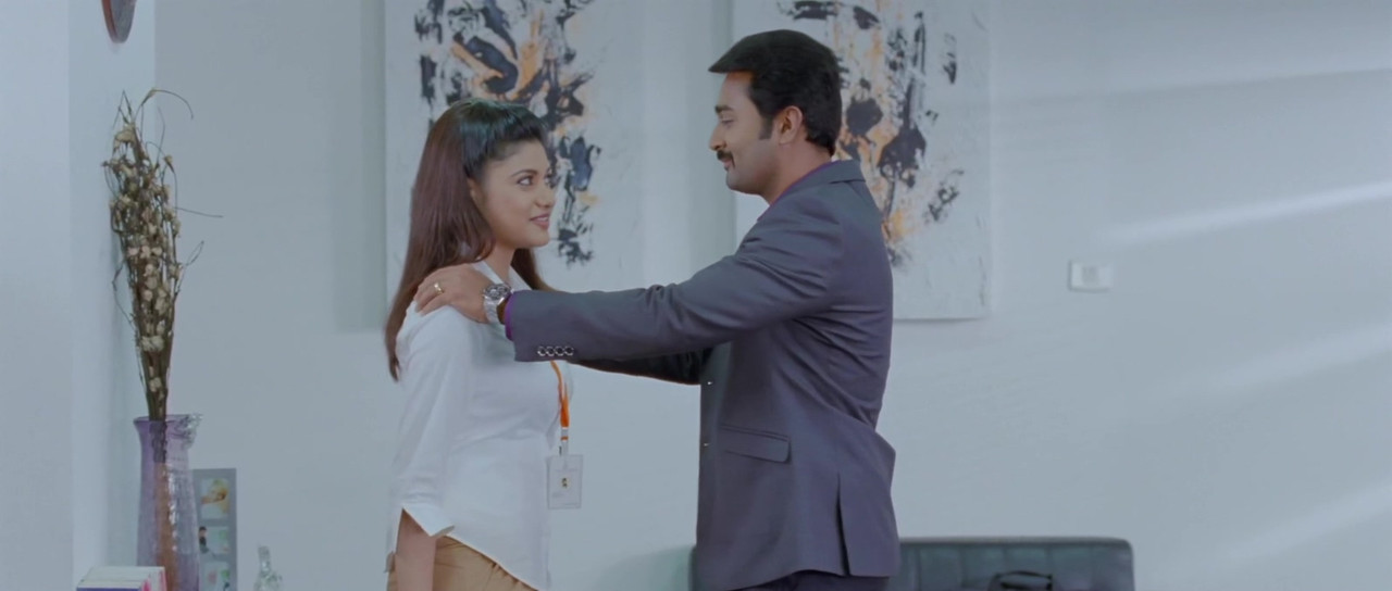 Oviya in Pulivaal[2014] Itunes rip.mkv_20210424_114134.323