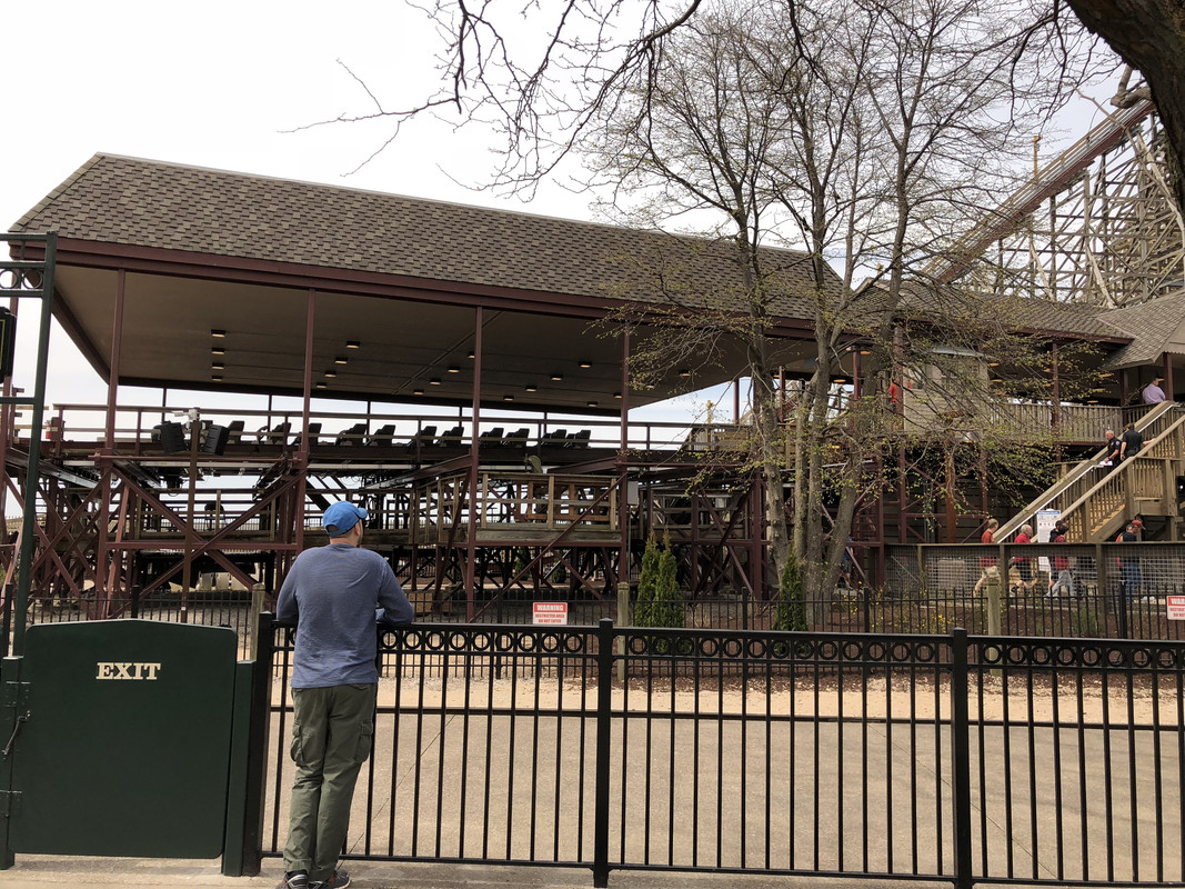 9F611752-0F32-4C05-89F7-5551F46EDD1B