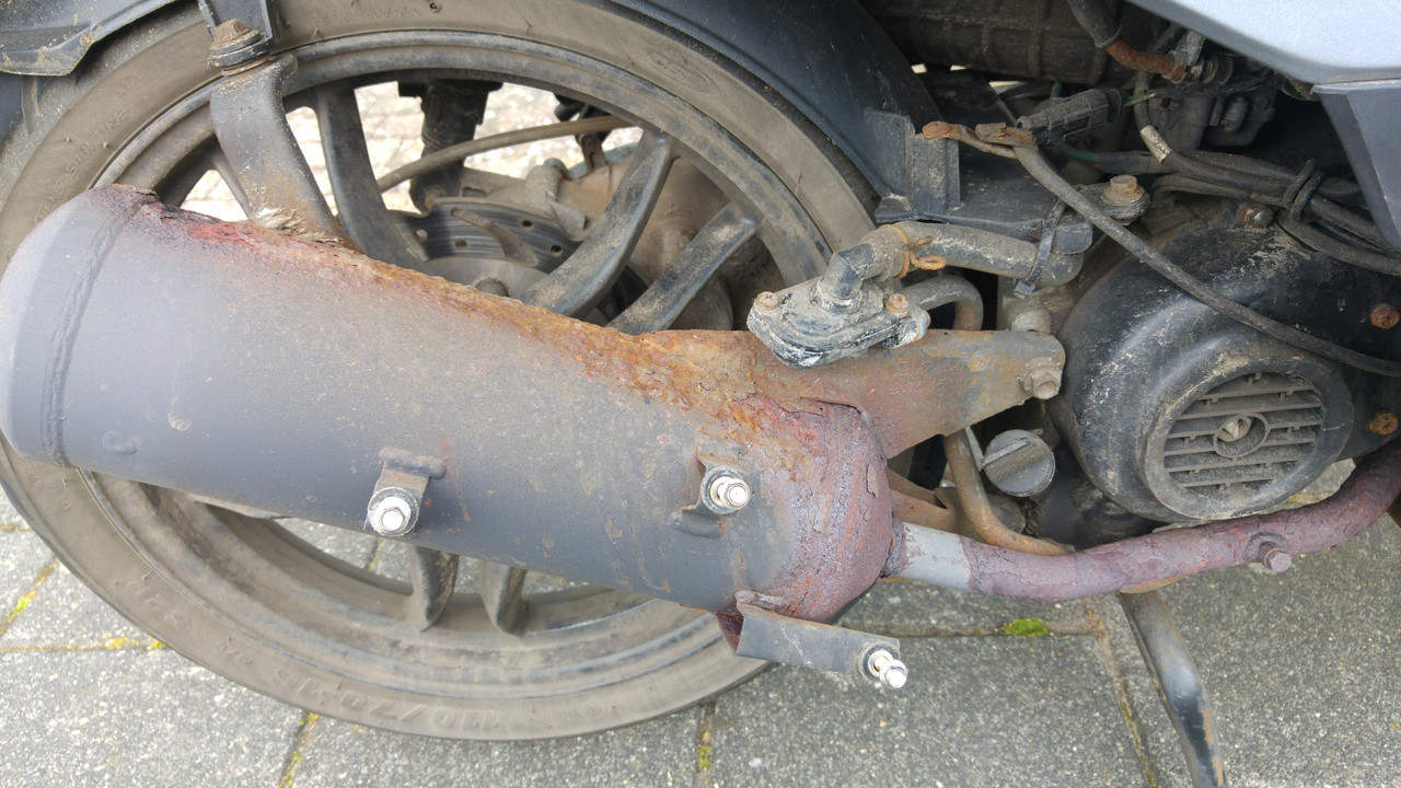 sym_symphony_st_50_uitlaat_01