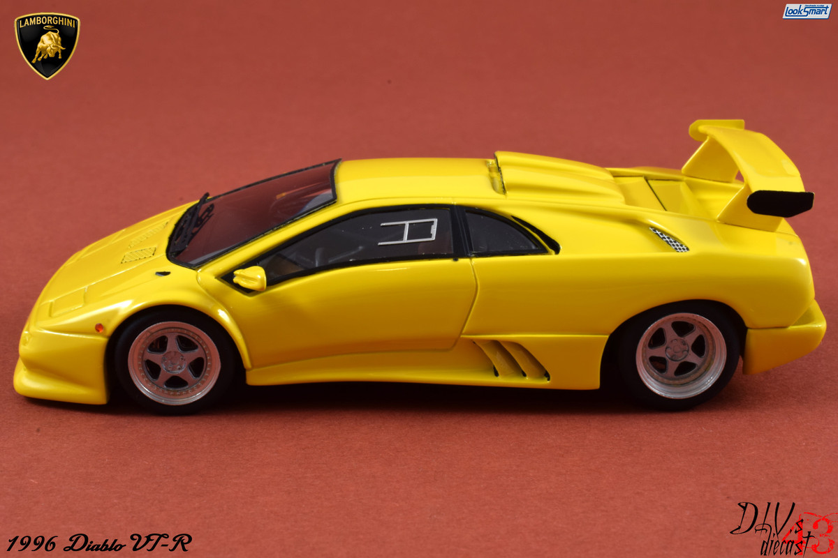 Lamboghini Diablo VT-R Yellow LookSmart (2)