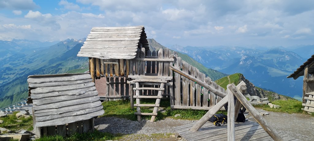 Suiza: 7 veranos, 7 planes con niños - Blogs de Suiza - MONTE NIESEN: la gran pirámide, un plan de altura (7)