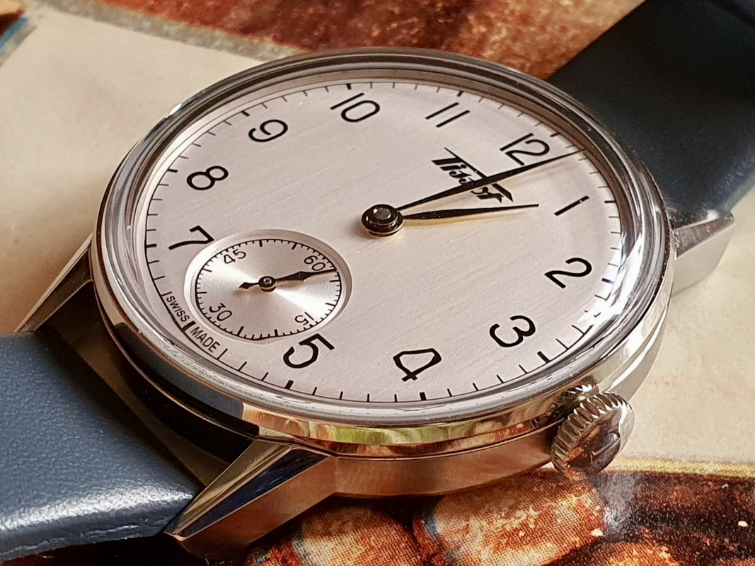 DEF7A32D-DBF1-4D04-BFE9-44957D3C7750