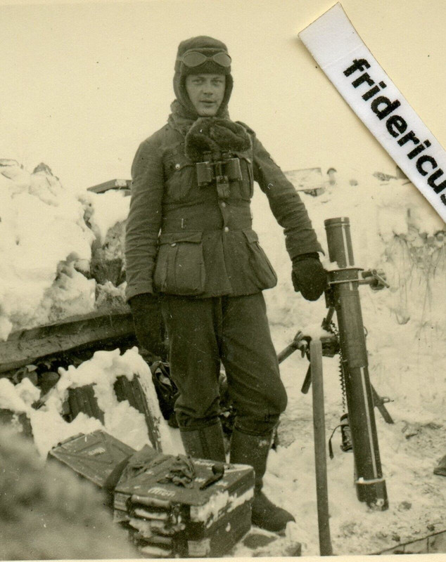 Foto WH HKL Ostfront Stellung Granatwerfer Mörser Wurfgranate Winterschlacht 1942