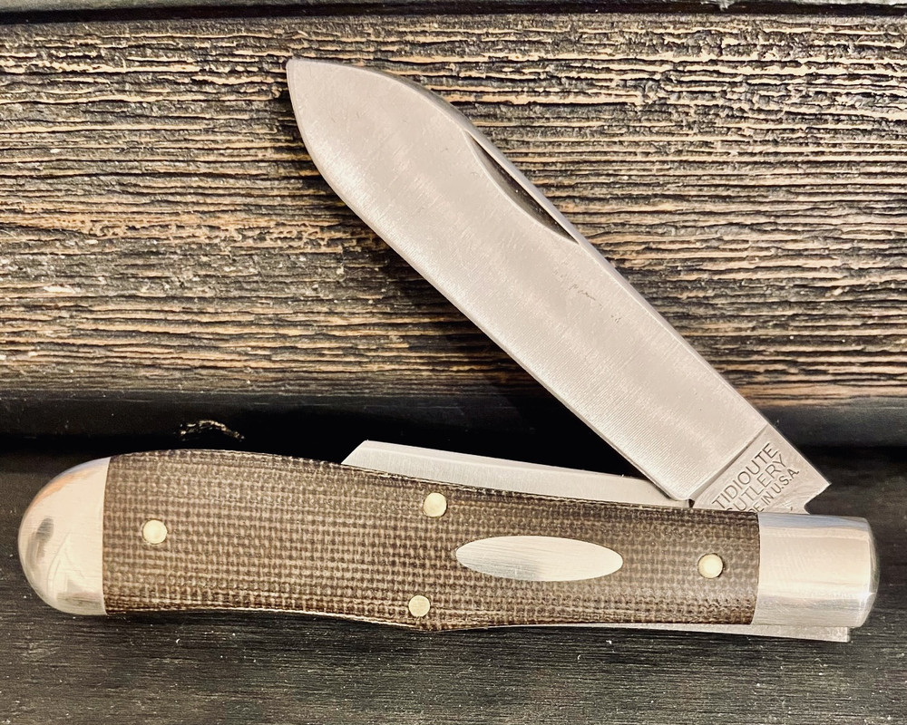 3FBDC725-303A-4E46-858A-87E7A0B61564_1_201_a