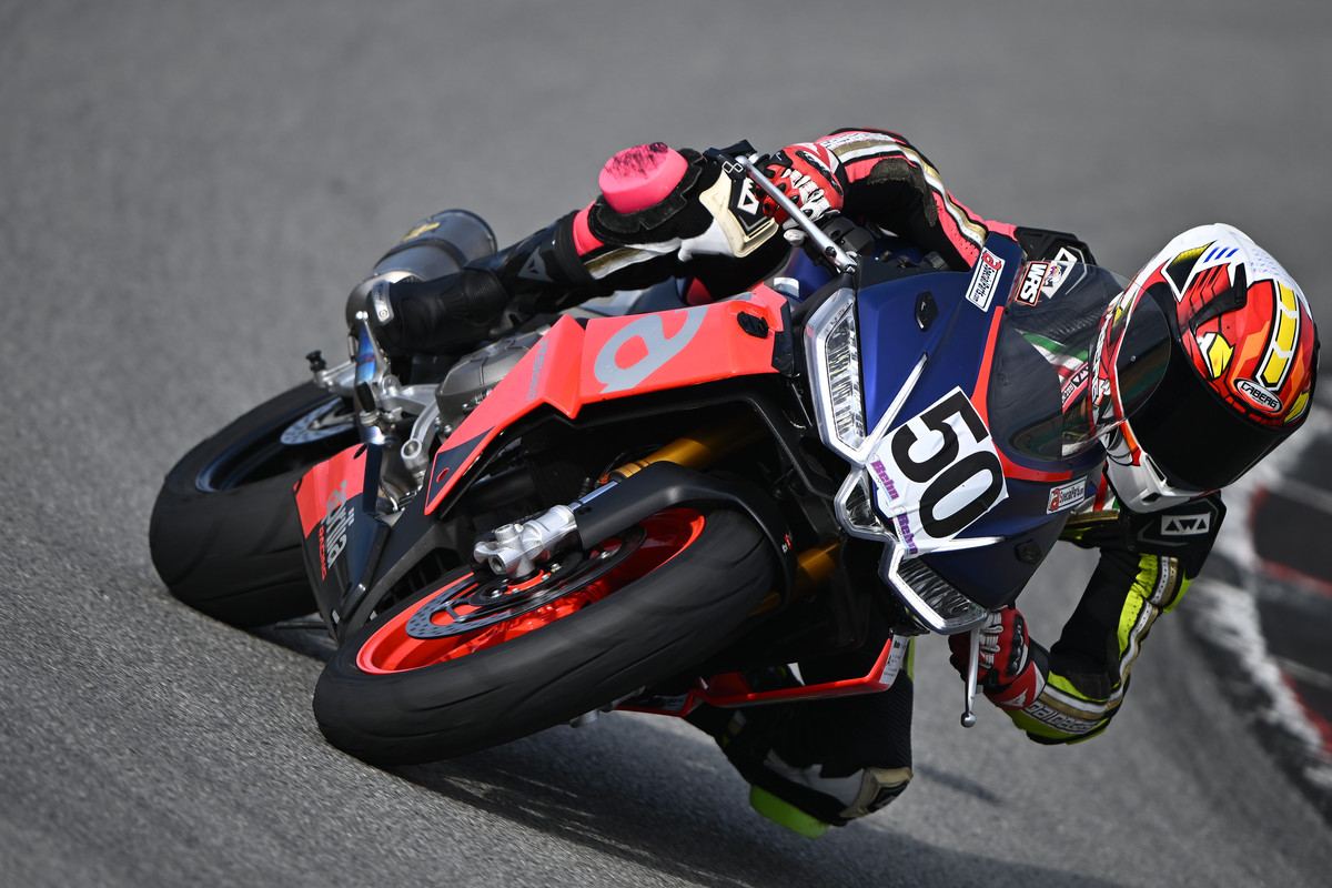 53F0D39C-40FC-4721-90D1-7EBB86C2CF71