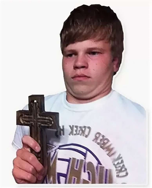 1648262260_12-kartinkof-club-p-paren-s-krestom-v-rukakh-mem-13