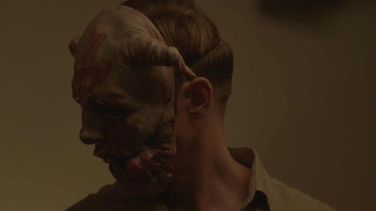 mpv-shot_Infinity.Pool.2023.Uncut.2160p.UHD.BDRemux.HDR.DV.HEVC-Нечипорук_01_00_37_0008