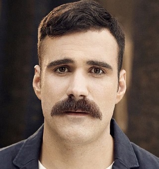cOLLIN.jpg