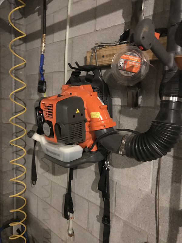 D39C4CE5-1A9D-4433-AB23-851928A2C152