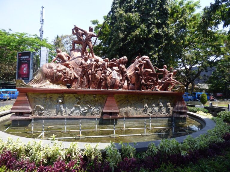 Arsitektur-Monumen-Juang-45.-Foto-Gmap-Koen-768x576