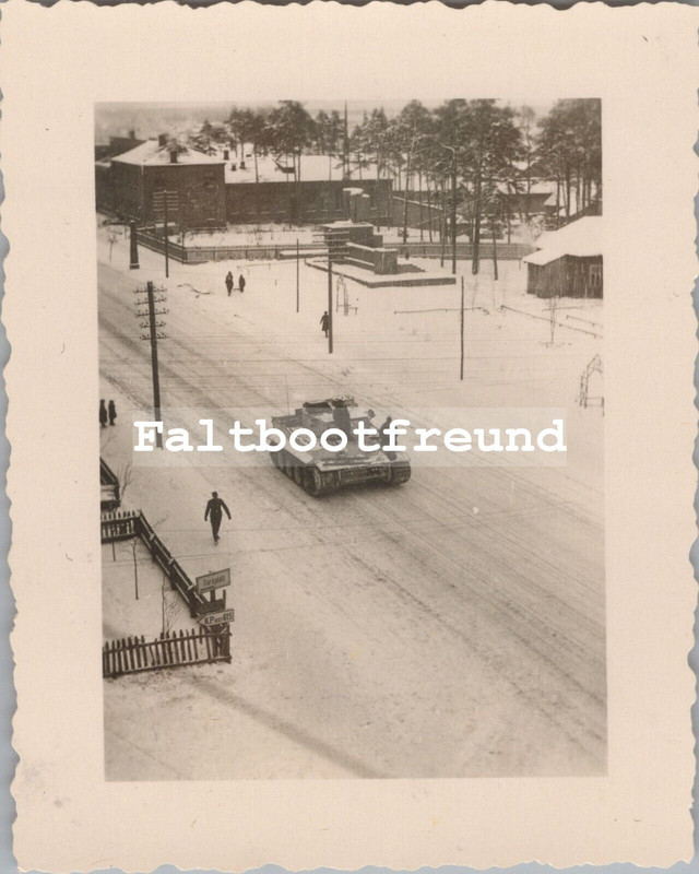 Foto, Wk2, Fallschirmjäger in Rogatschew Russland, Tiger Panzer