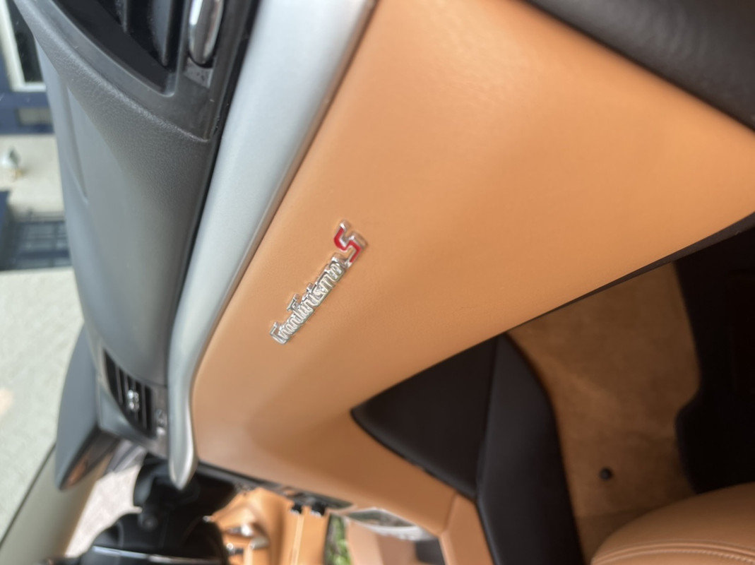 D83295A2-18C5-4AD6-8B66-157924A0F342