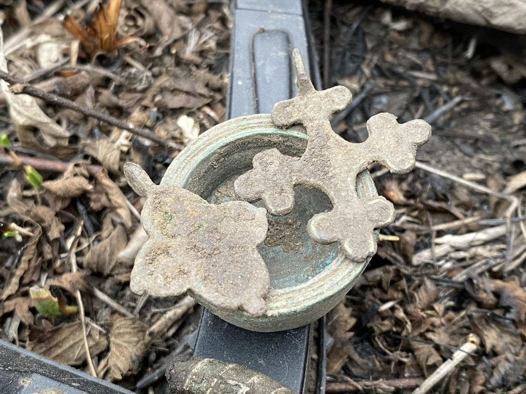 BC0A3589-B239-44D7-86D4-73246B9CBBBC