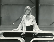 Valerie-Perrine-b10