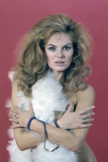 Julie-Ege-b56