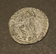 Nummus a nombre de Constantino I. IOVI CONSERVATORI AVGG NN. Tesalónica IMG-1552