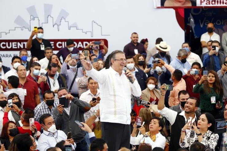 Llama Ebrard a defender a AMLO por consultas del T-MEC en EEUU y Canadá