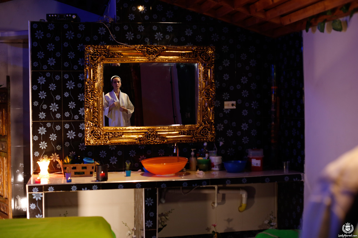 Leidy Marvel Oil Belt 001 (1)