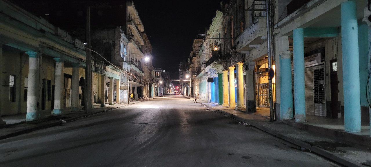 Внезапная поездка. Cuba, tengo un hambre de pingon! Варадеро-Гавана.  Конец декабря 2024