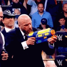 bd24762c0080e4dc692e3ecf549df186.gif