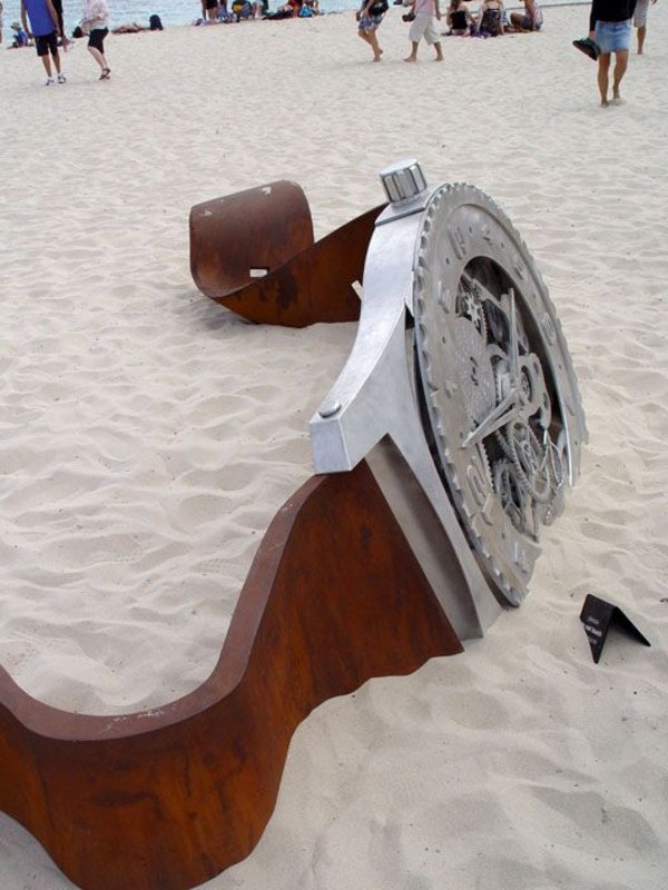 clock-watch-beach.jpg