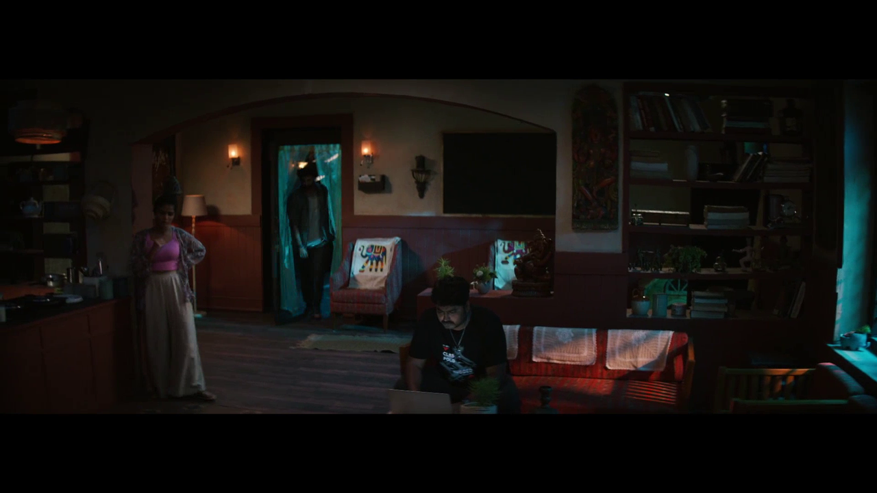 vlcsnap 2025 11 09 19h12m52s046