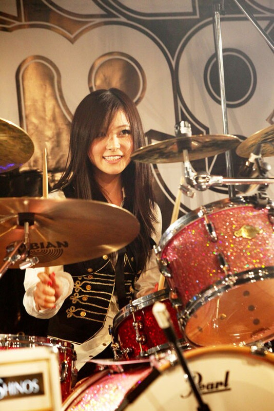QUATTRO MIRAGE VOL.1 ~ROCK'N'ROLL ADDICTION~ SCANDAL04
