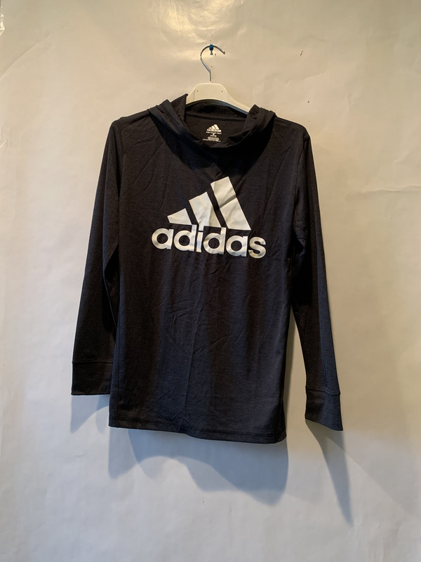 ADIDAS BOYS PULL OVER SWEATSHRT BLACK ACTIVEWEAR SIZE MEDIUM 10/12