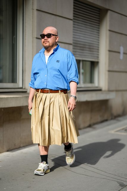 220819015118-12-men-wearing-skirts.jpg